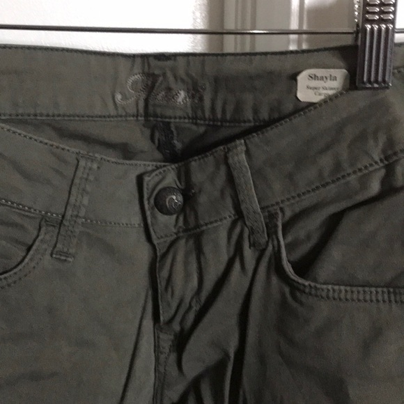 Mavi Cargo Pants - Picture 2 of 5